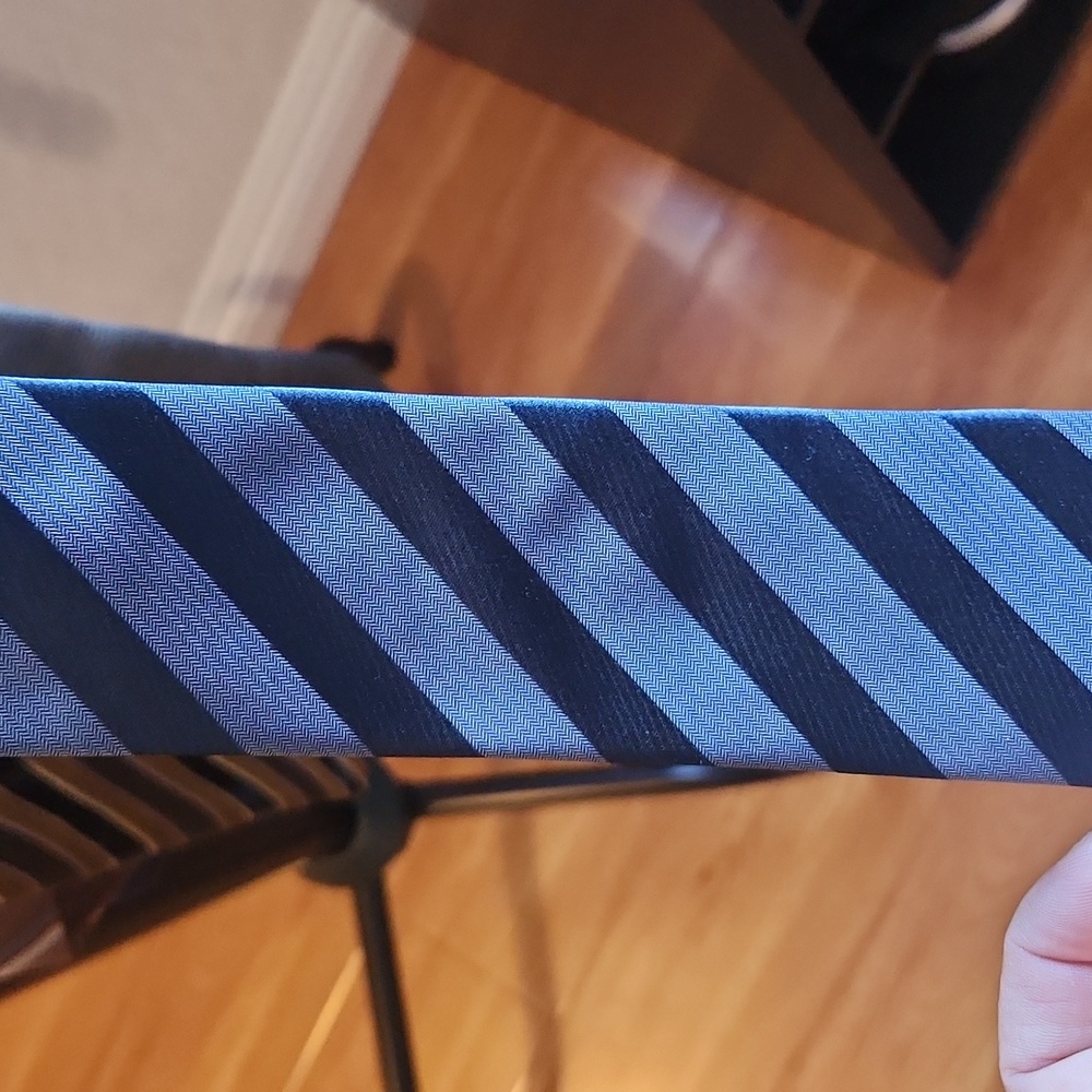 Silk ties - Picture 3 of 6